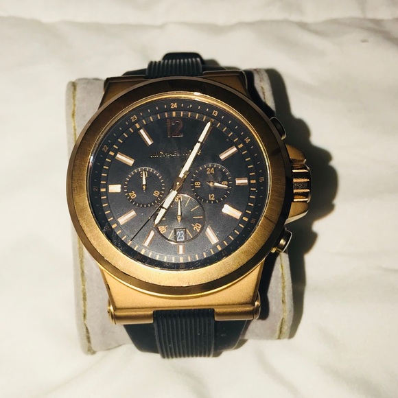 Michael Kors watch - Picture 2 of 3